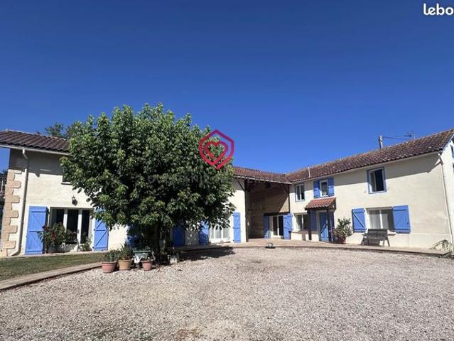 Propriété 11 pièces 240 m²