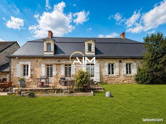Propriété 11 pièces 244 m²