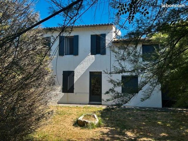Propriété 11 pièces 246 m²