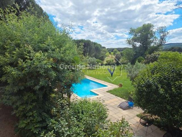 Propriété 11 pièces 248 m²