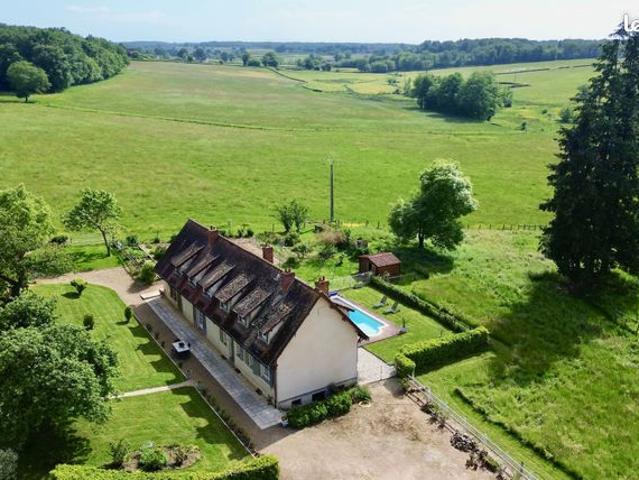 Propriété 11 pièces 250 m²