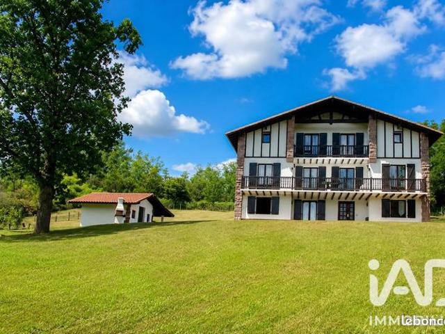 Propriété 11 pièces 257 m²