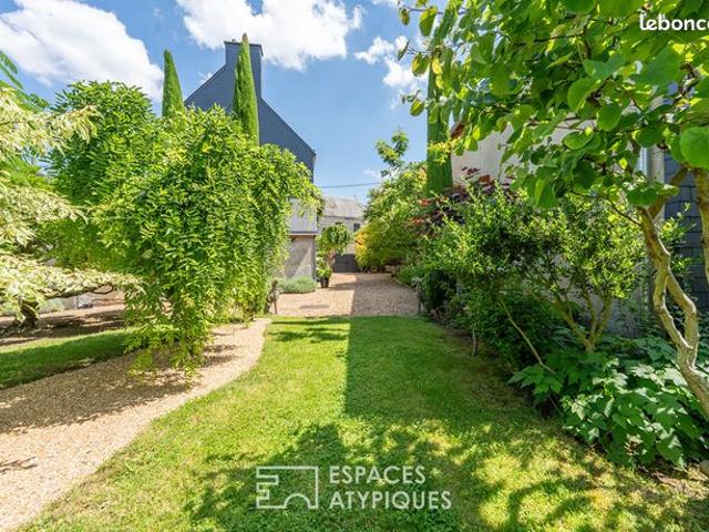 Propriété 11 pièces 263 m²