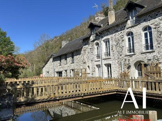 Propriété 11 pièces 261 m²