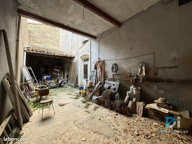 Propriété 11 pièces 261 m²