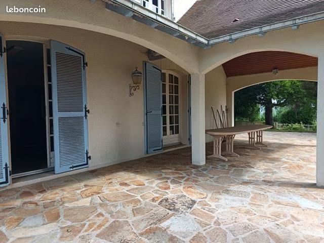 Propriété 11 pièces 267 m²