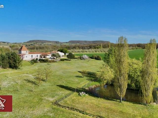 Propriété 11 pièces 265 m²
