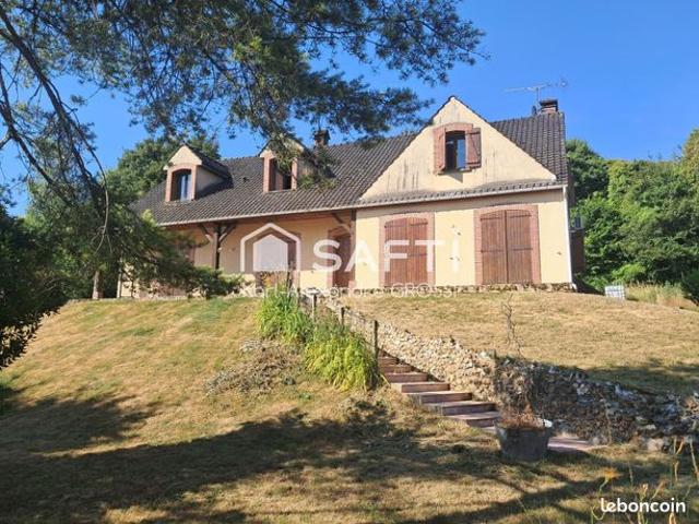 Propriété 11 pièces 266 m²