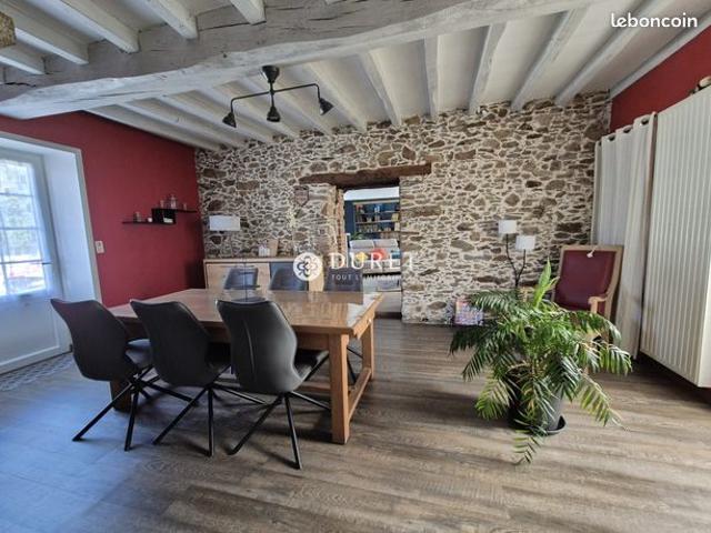 Propriété 11 pièces 266 m²