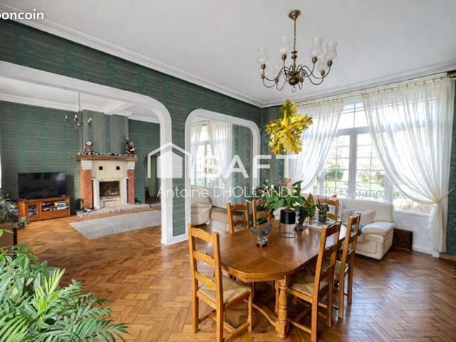 Propriété 11 pièces 269 m²