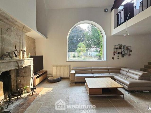 Propriété 11 pièces 273 m²
