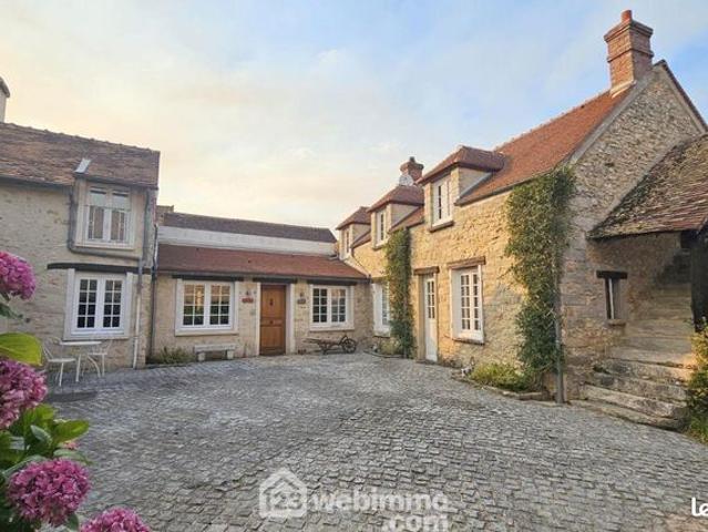 Propriété 11 pièces 273 m²