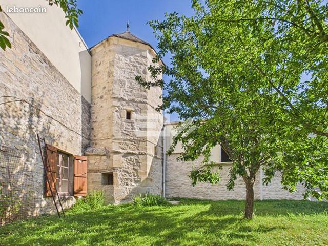 Propriété 11 pièces 270 m²