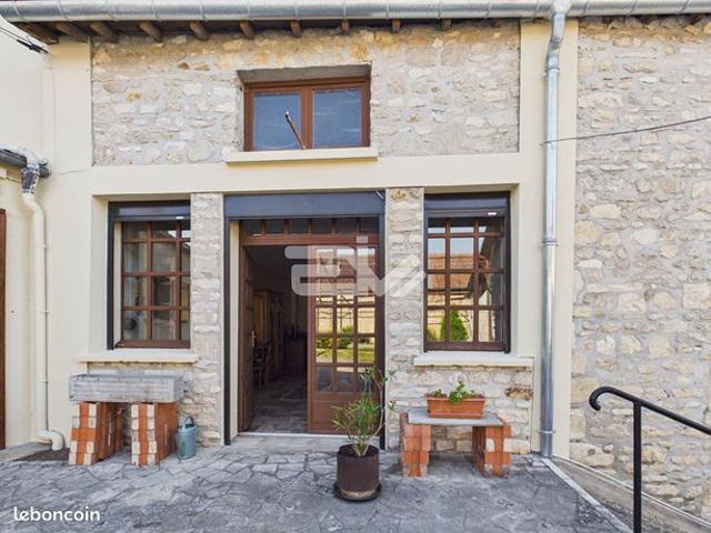 Propriété 11 pièces 270 m²
