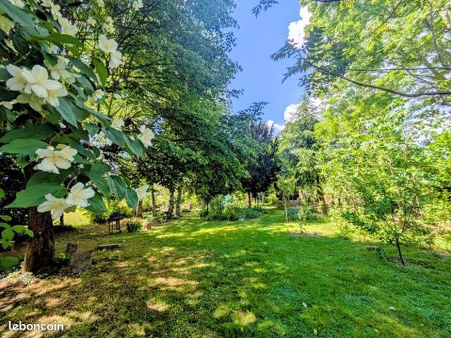 Propriété 11 pièces 275 m²