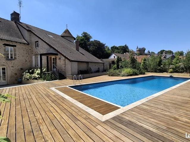 Propriété 11 pièces 284 m²