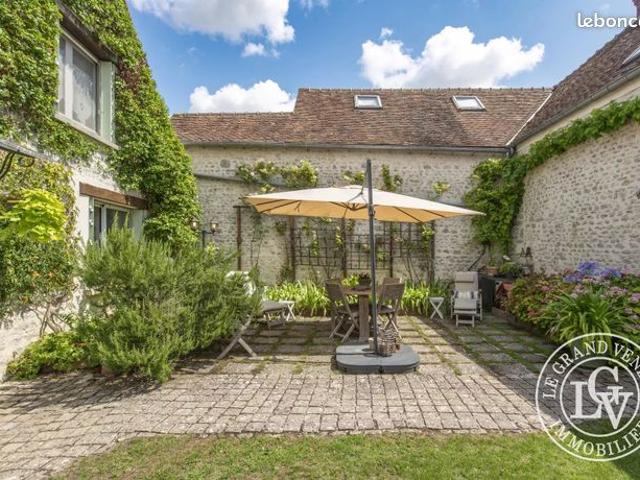 Propriété 11 pièces 285 m²