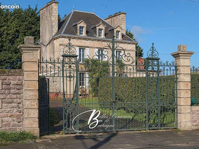 Propriété 11 pièces 286 m²