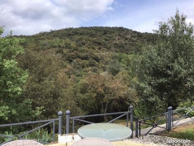 Propriété 11 pièces 296 m²