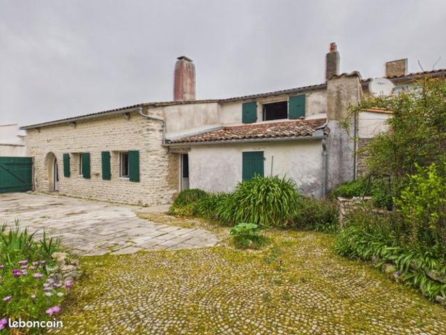 Propriété 11 pièces 207 m²