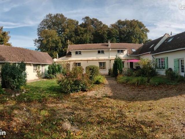 Propriété 11 pièces 227 m²