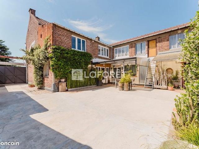 Propriété 11 pièces 224 m²