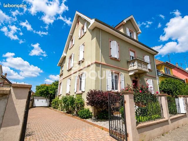 Propriété 11 pièces 225 m²