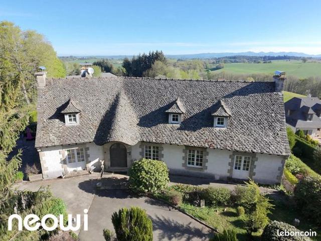 Propriété 11 pièces 232 m²