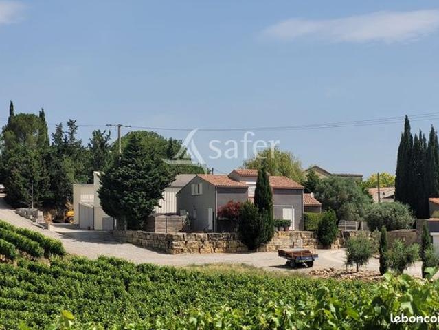 Propriété 11 pièces 232 m²