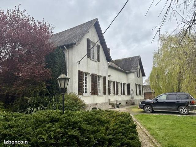 Propriété 11 pièces 236 m²
