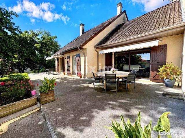 Propriété 11 pièces 357 m²