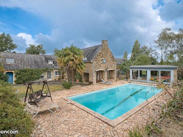 Propriété 11 pièces 363 m²