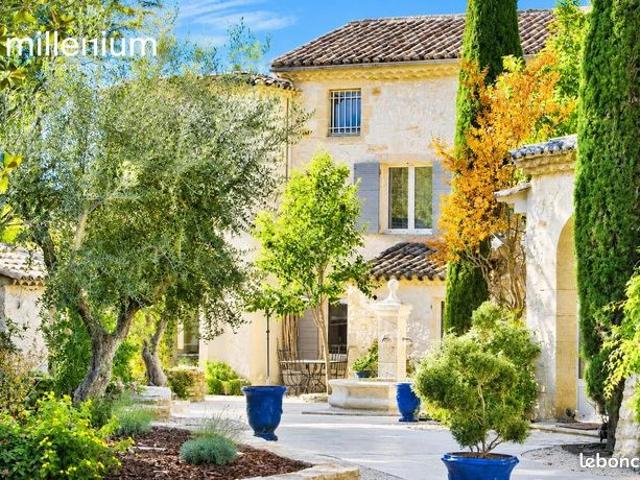 Propriété 11 pièces 360 m²