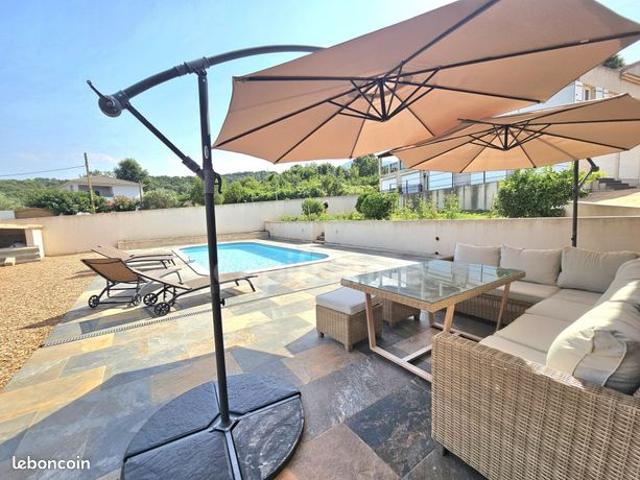 Propriété 11 pièces 368 m²
