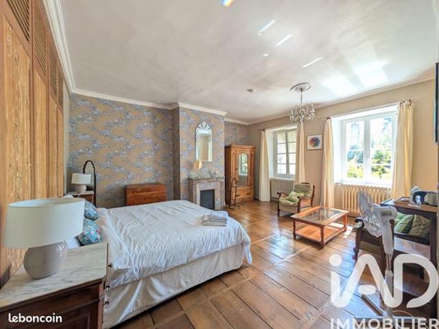 Propriété 11 pièces 370 m²