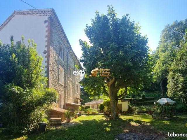 Propriété 11 pièces 375 m²
