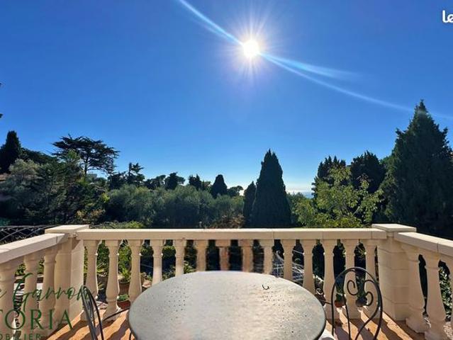 Propriété 11 pièces 380 m²