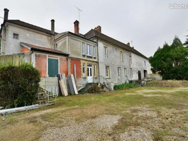 Propriété 11 pièces 382 m²
