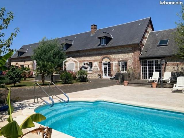 Propriété 11 pièces 390 m²