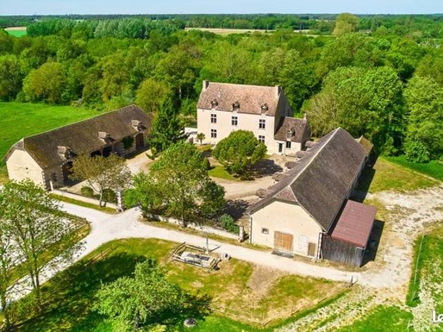 Propriété 11 pièces 395 m²