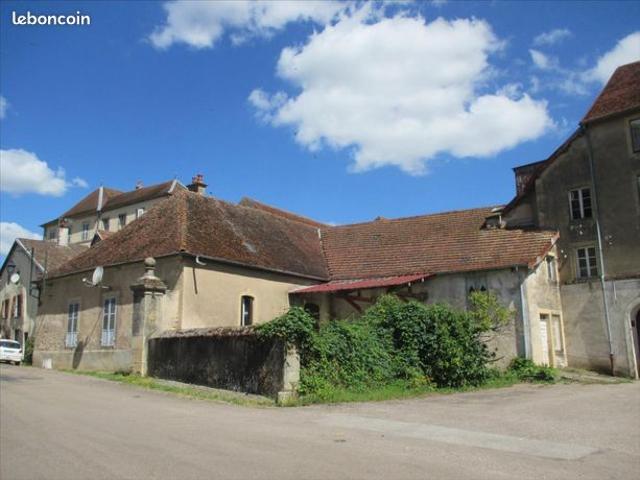Propriété 11 pièces 300 m²