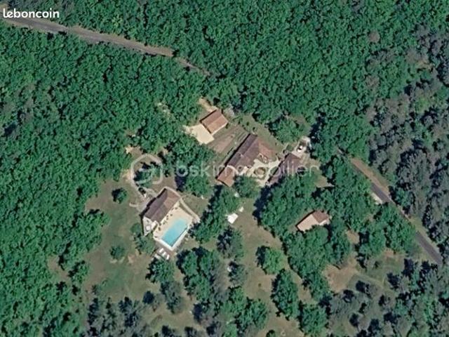 Propriété 11 pièces 300 m²