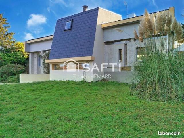 Propriété 11 pièces 300 m²