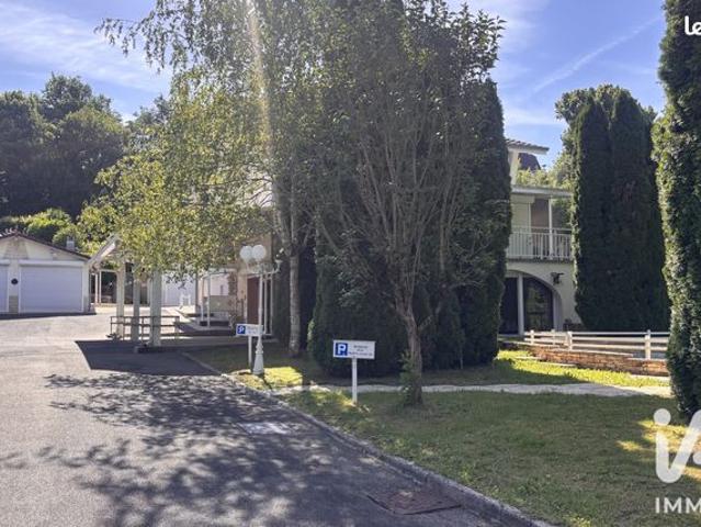 Propriété 11 pièces 302 m²