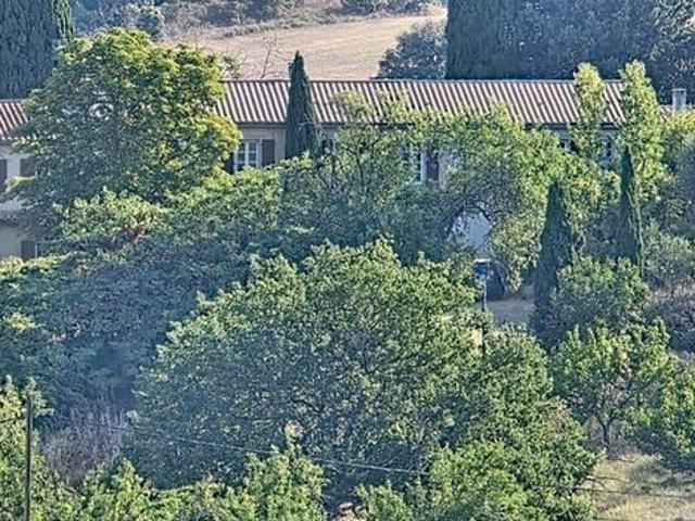 Propriété 11 pièces 304 m²