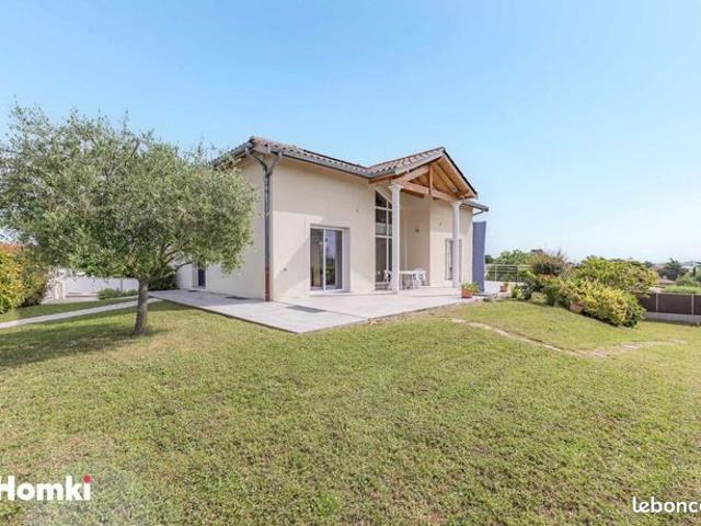 Propriété 11 pièces 306 m²