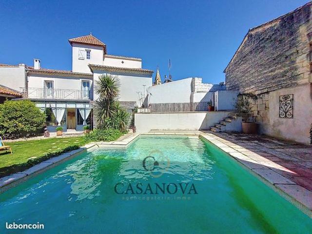 Propriété 11 pièces 308 m²