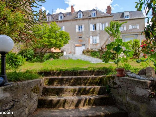 Propriété 11 pièces 309 m²