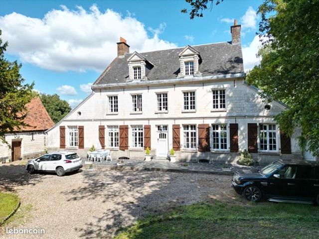 Propriété 11 pièces 319 m²