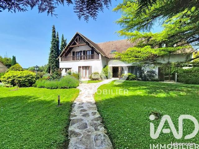 Propriété 11 pièces 320 m²